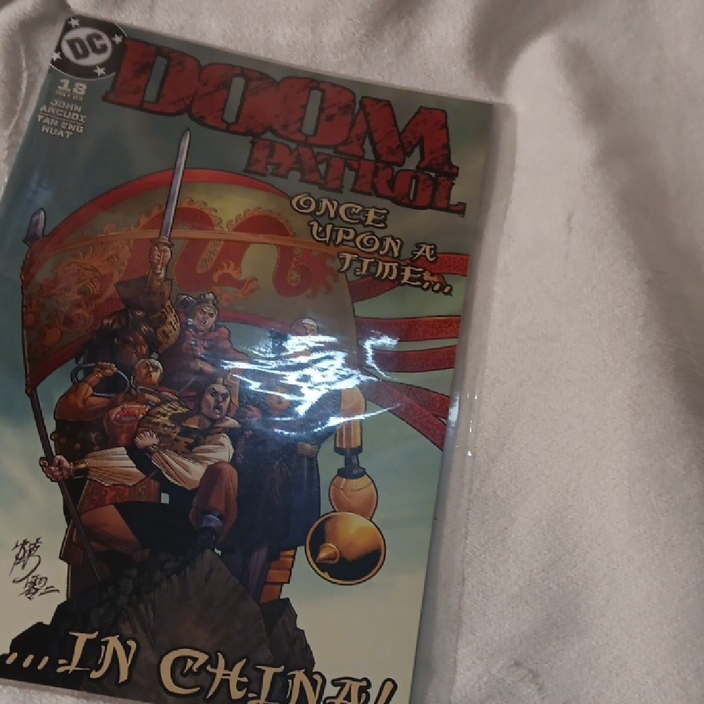 DC Comic Doom Patrol #18 Vtg - Picture 2 of 5